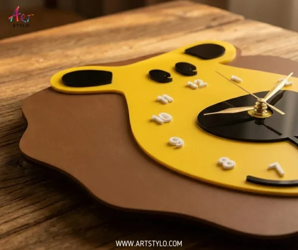 Lion wall clock with hanging clips for easy installation